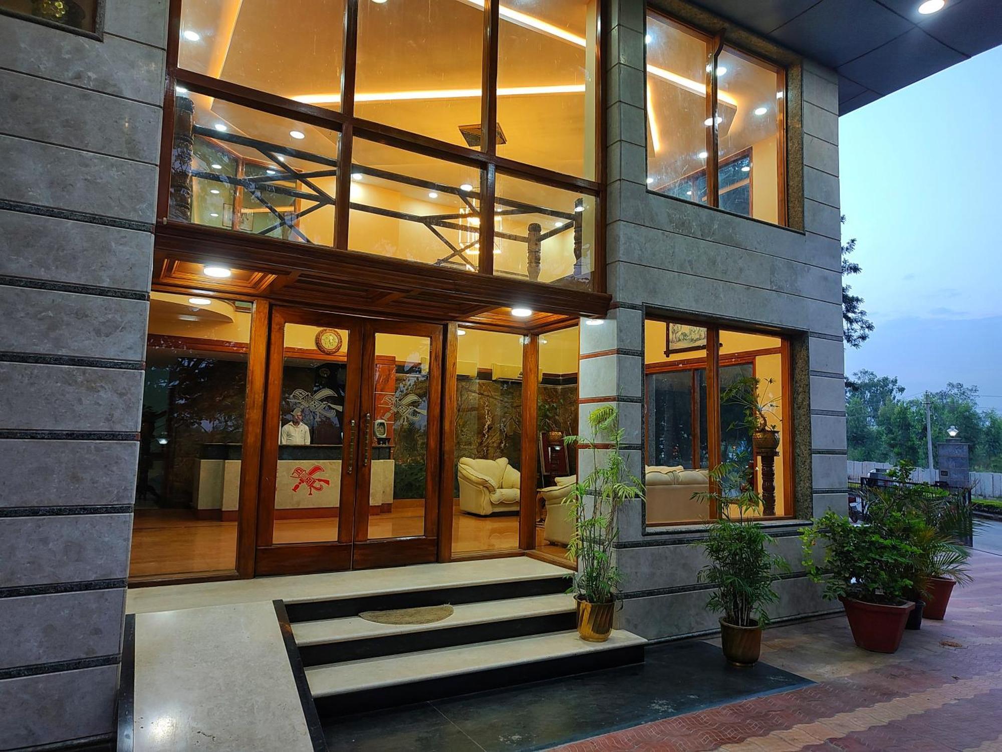 Hotel Presidency Kempegowda International Airport Bangalore Devanahalli Exteriör bild