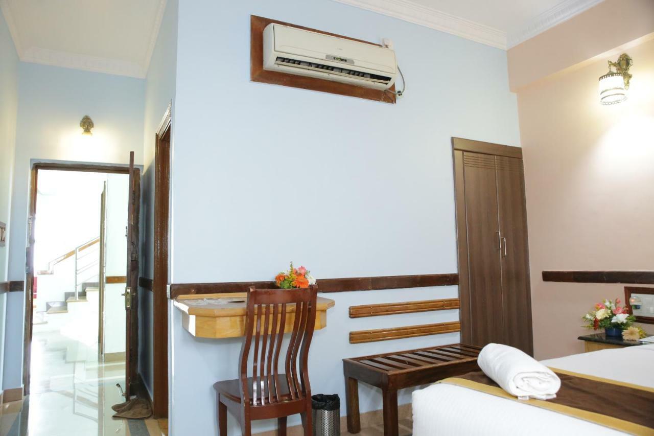 Hotel Presidency Kempegowda International Airport Bangalore Devanahalli Exteriör bild